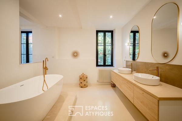 Maison de maître rénovée avec jardin et piscine à proximité de Narbonne