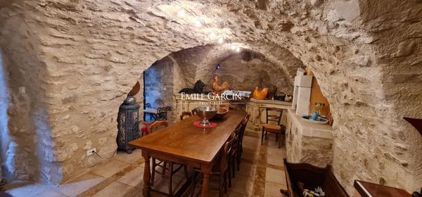 A vendre - Ancienne ferme du XVIIème, sur un domaine de près de 2 hectares - Parc du Luberon