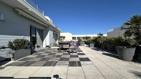 VILLA SUR LES TOITS À LA MÉDIATHÈQUE