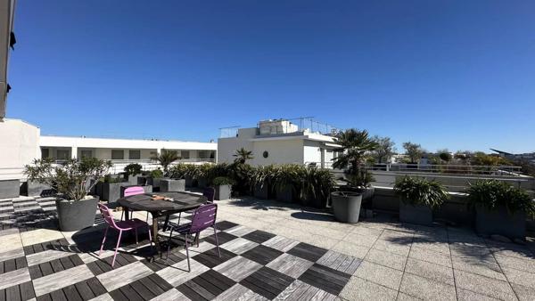 VILLA SUR LES TOITS À LA MÉDIATHÈQUE