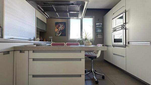 VILLA SUR LES TOITS À LA MÉDIATHÈQUE