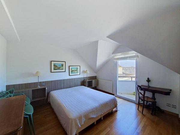 LARMOR-PLAGE : Exceptionnel appartement au dernier étage avec vue mer