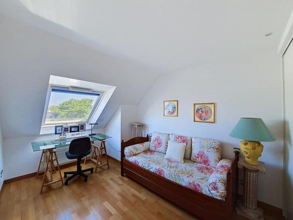 LARMOR-PLAGE : Exceptionnel appartement au dernier étage avec vue mer