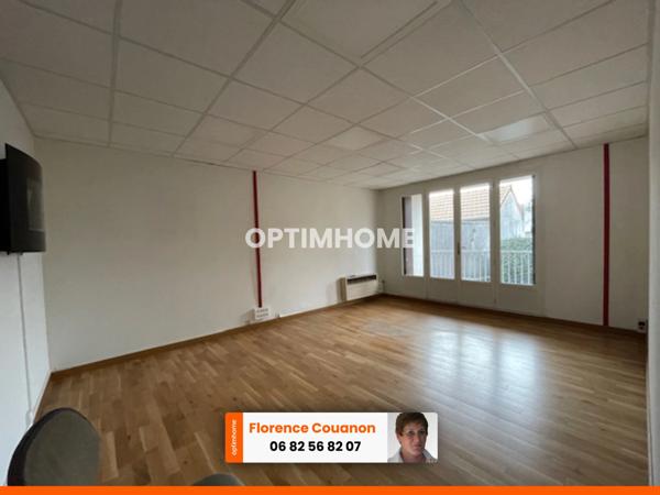 RAMBOUILLET secteur la louviere. LOCAL / BUREAU DE 107 M² EN RDC POUVANT ETRE TRANSFORMER EN APPARTEMENT