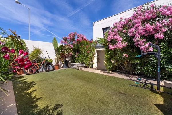 Maison
         5 pièces
        - 170 m² Exclusivité 399 000 € *