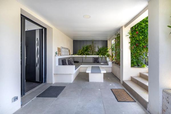 Maison
         5 pièces
        - 170 m² Exclusivité 399 000 € *