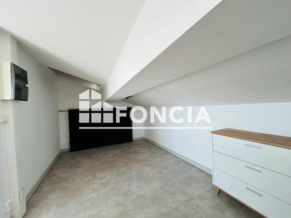 Location Studio 14.7 m² - 129 BOULEVARD DU FARON Toulon 83000