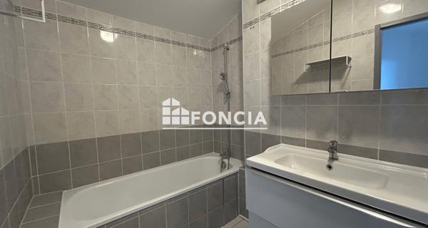 Location Appartement 3 pièces 64.34 m² - Villefranche-sur-saône 69400