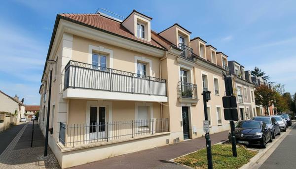 Appartement Pontault Combault 3 pièce(s) 56.1 m2