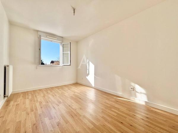 Appartement Pontault Combault 3 pièce(s) 56.1 m2