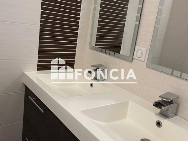 Location Appartement 4 pièces 87.15 m² - 16 RUE MARIA CHAPDELAINE Quimper 29000