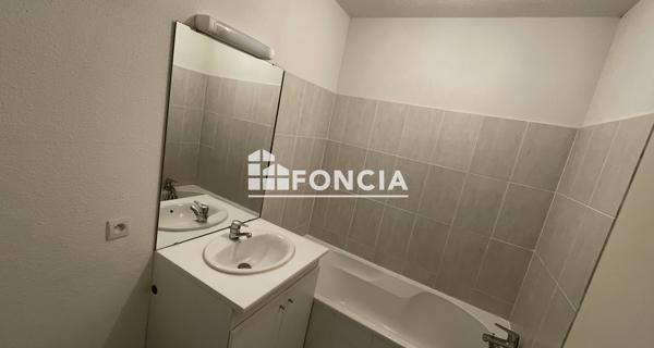 Location Appartement 2 pièces 51.54 m² - Clermont-ferrand 63000