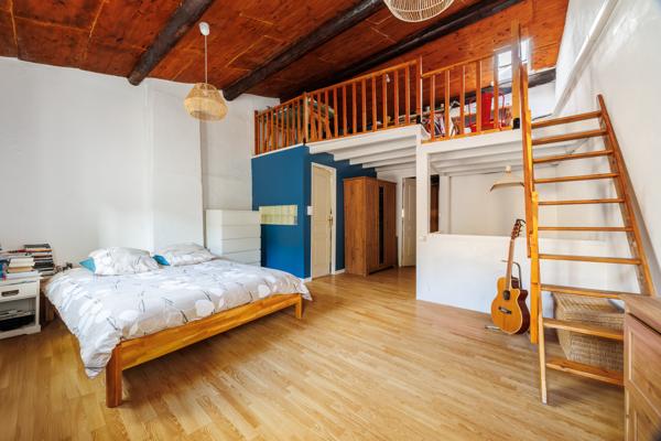 Simiane Collongue- Maison de Village 130m2