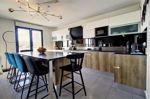 Exclusivité - Nice Saint-Antoine - Villa contemporaine avec toit-terrasse, jacuzzi et vue panoramique