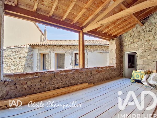 Maison à vendre 7 pièces 240 m² Pélussin