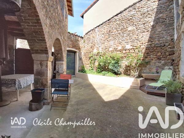 Maison à vendre 7 pièces 240 m² Pélussin