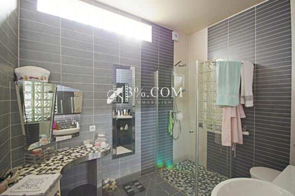 Maison 7 pièce(s) 5 chambre(s) 173 m²