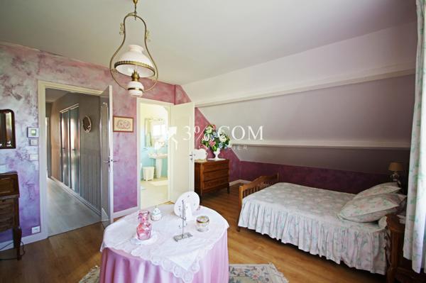 Maison 7 pièce(s) 5 chambre(s) 173 m²