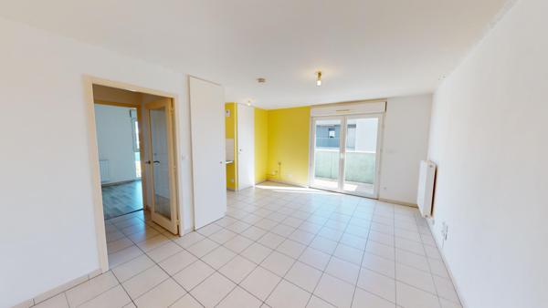 LOCATION: appartement de 3 pièces (56 m²) à ROYAN