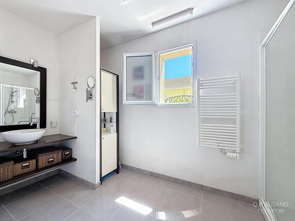 Plain pied - 3 chambres - 50m de la mer