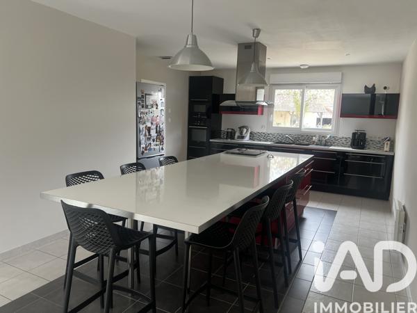 Maison à vendre 5 pièces 150 m² Civray