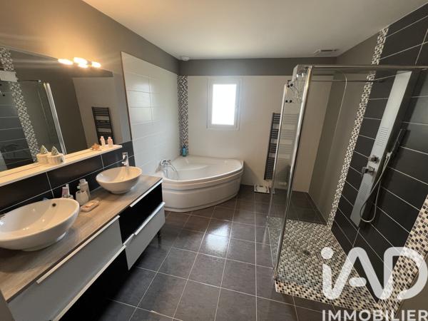 Maison à vendre 5 pièces 150 m² Civray