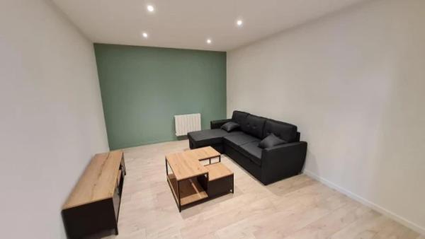 GES08070002-387 - Location Appartement TRELAZE
