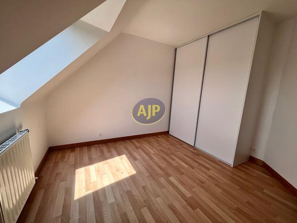 Maison à louer Noyal Pontivy : 4 pièces, 71m² avec 3 chambre(s) à 864€ - AJP Immobilier Pontivy