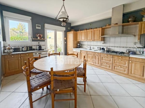 Brest Rive droite - Maison de caractère - 6 pièces avec jardin 700 m² et grand garage