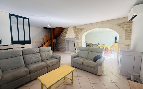 Maison à vendre    6 pièces •  Saint-Donat-sur-l'Herbasse