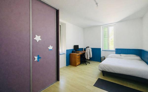 Maison à vendre    6 pièces •  Saint-Donat-sur-l'Herbasse