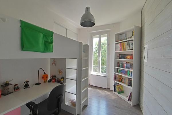 Appartement 3 pièces , Charme de l'ancien, Gare de Lagny-sur-Marne (77400)