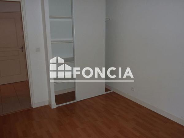 Location Appartement 3 pièces 67.8 m² - 10 AVENUE PIERRE POIVRE - APT 5 Avrille 49240