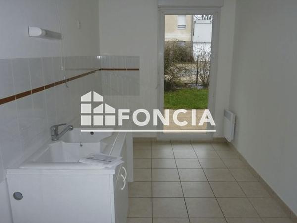 Location Appartement 3 pièces 67.8 m² - 10 AVENUE PIERRE POIVRE - APT 5 Avrille 49240