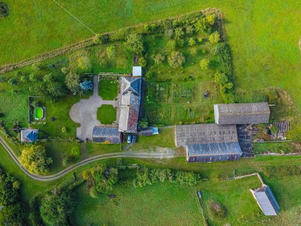 Maison à Évron, 53600 - 9 pièces 295m²