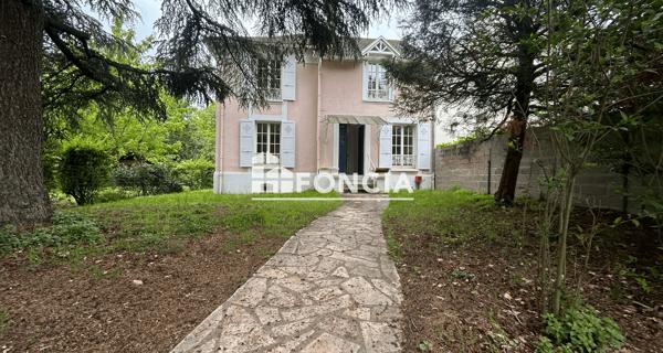 Location Maison 7 pièces 181.33 m² - Maisons-laffitte 78600