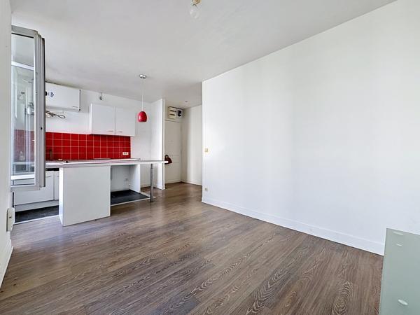 Appartement
         3 pièces
        - 51 m² 157 000 € *