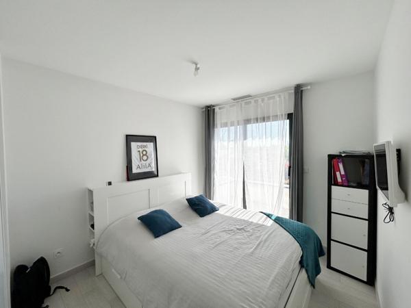 Maison 5 pièce(s) 1365m2 de 2021 avec garage et piscine