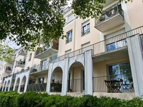 Rezé appartement T2 avec Parking 209 800 € FAI REF : 3558MG – nantes Sud Immobilier