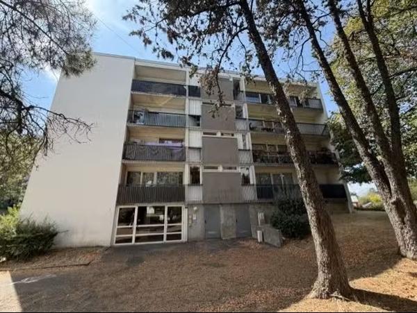 Rezé appartement T2 avec Parking 209 800 € FAI REF : 3558MG – nantes Sud Immobilier
