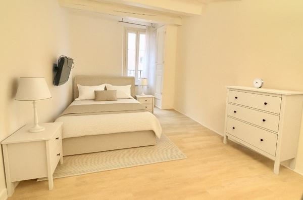 LE LUC: Maison DE Ville T5 90m2 Centre Ville