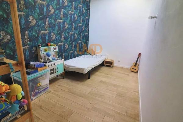 LE LUC: Maison DE Ville T5 90m2 Centre Ville