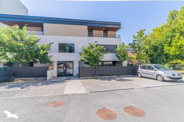 Appartement 386 000 € Bordeaux 3 p 67 m² DPE B