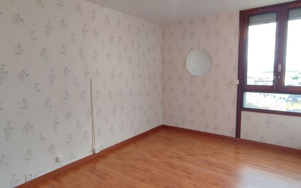 Appartement à vendre    4 pièces • 107,63 m2 Tarbes