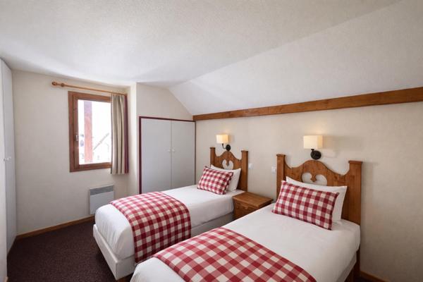 Duplex 8 couchages pied de piste Serre-Chevalier expo sud-ouest.