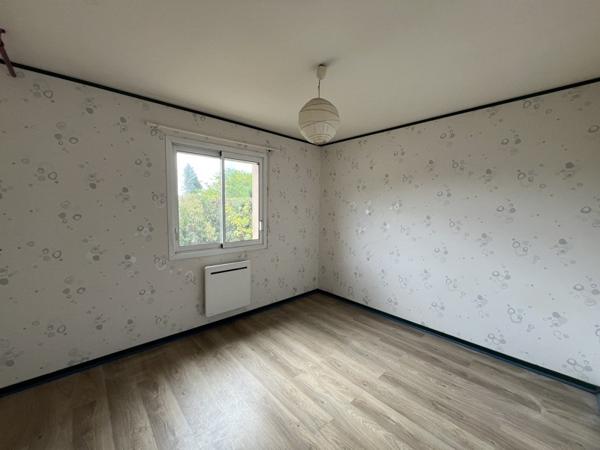 Maison à louer 1 250 € CC Léognan 4 p 107 m² DPE D