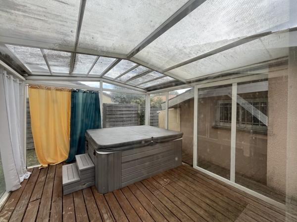 Maison à louer 1 250 € CC Léognan 4 p 107 m² DPE D