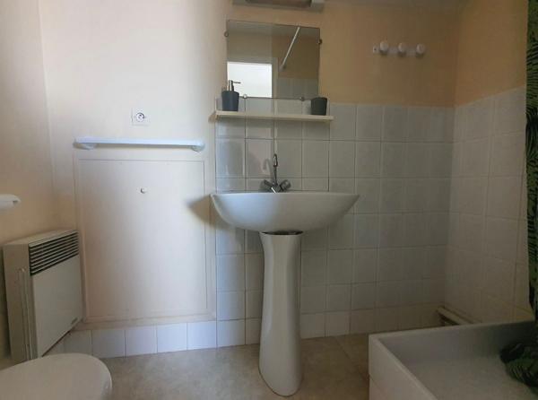 Appartement centre ville LA COURONNE