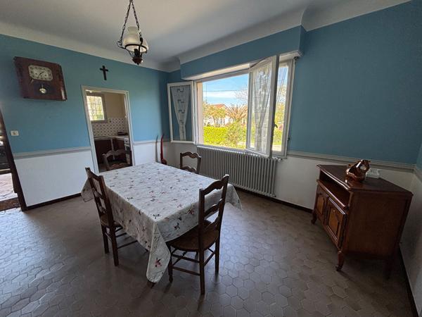 Maison 8 pièce(s) 6 chambre(s) 201 m²