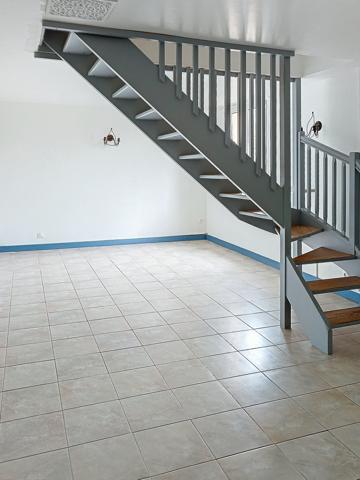 Vinsobres (26110) TRES JOLIE VILLA DE TYPE T5 AVEC PISCINE SUR LES HAUTEURS DE VINSOBRES